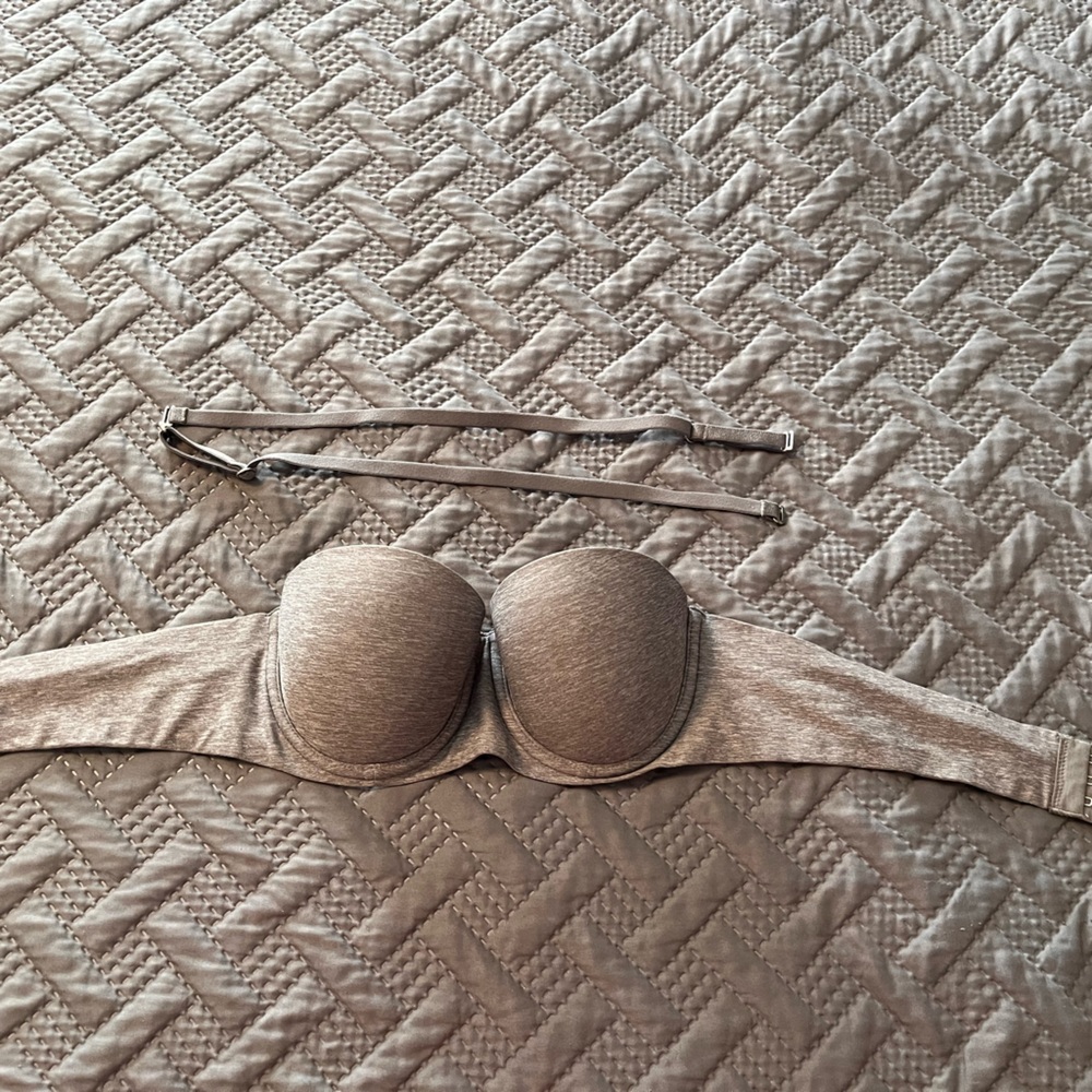 Aerie Sunnis Strapless Bra Size 34A Gray